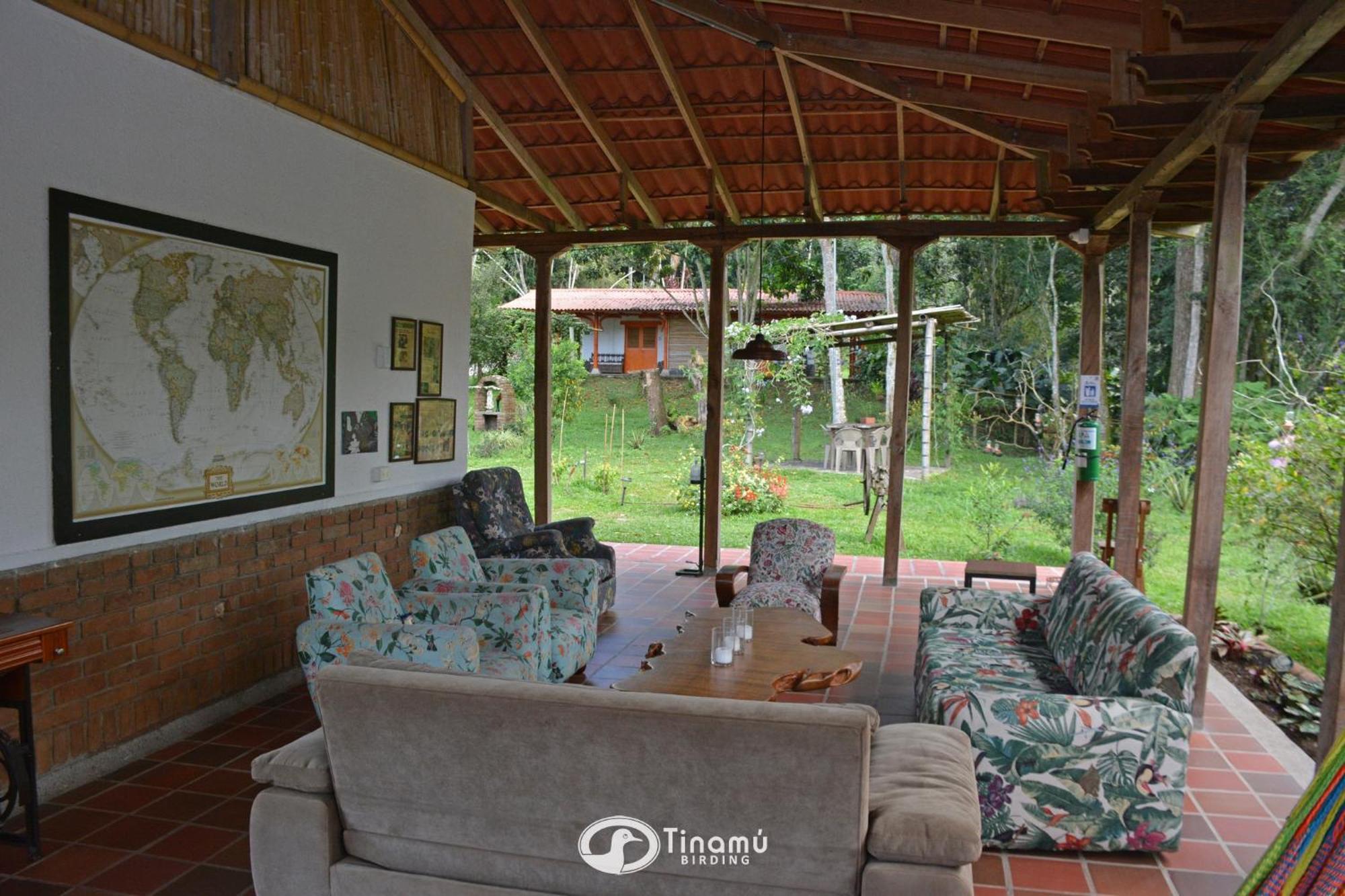 Hotel Tinamu Birding à La Manuelita Extérieur photo